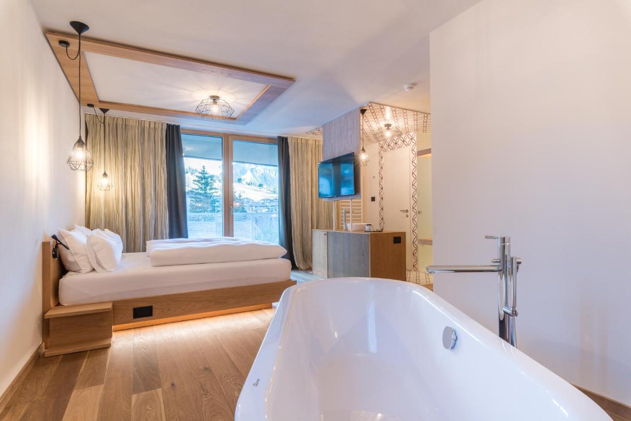 Hotel Tofana San Cassiano  Ngoại thất bức ảnh
