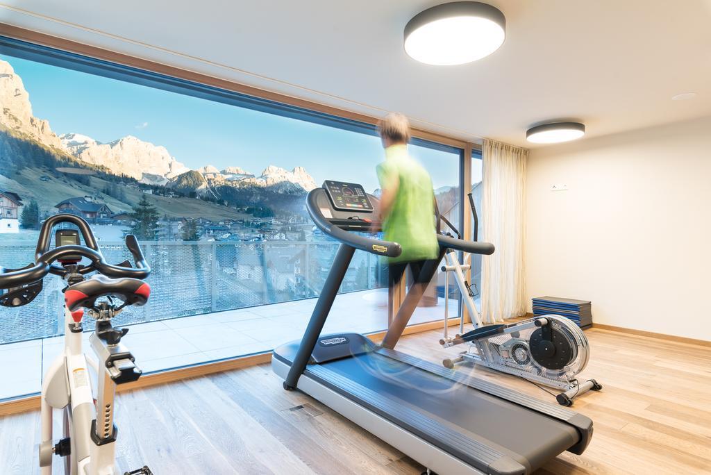 Hotel Tofana San Cassiano  Ngoại thất bức ảnh